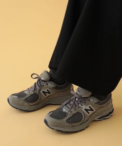 New Balance / 2002R A