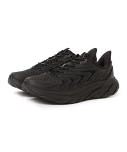 HOKA / Clifton UTL