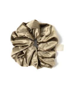【EXCLUSIVE】Uhr / Velour Chou Chou