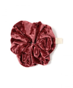 【EXCLUSIVE】Uhr / Velour Chou Chou