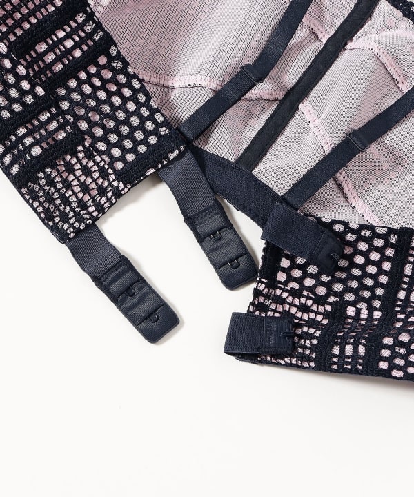Overneath / Bra042-26