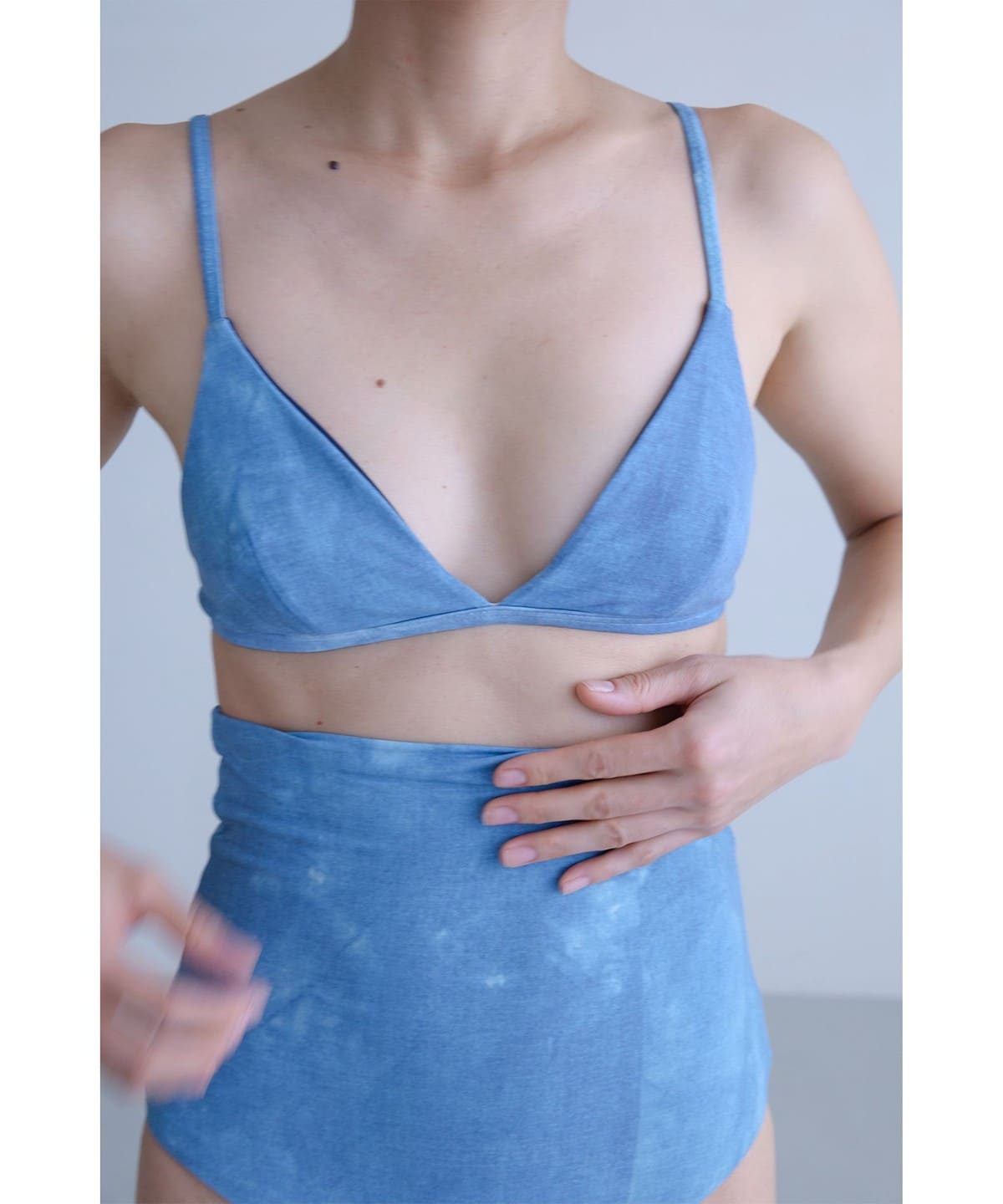 eit swim イト スイム / Back Line Bikini Top 藍染 Marble アウトドア・スポーツ WOMEN aizome marble M eit swim イト スイム / Back Line Bikini Top 藍染 Marble アウトドア・スポーツ WOMEN aizome marble M