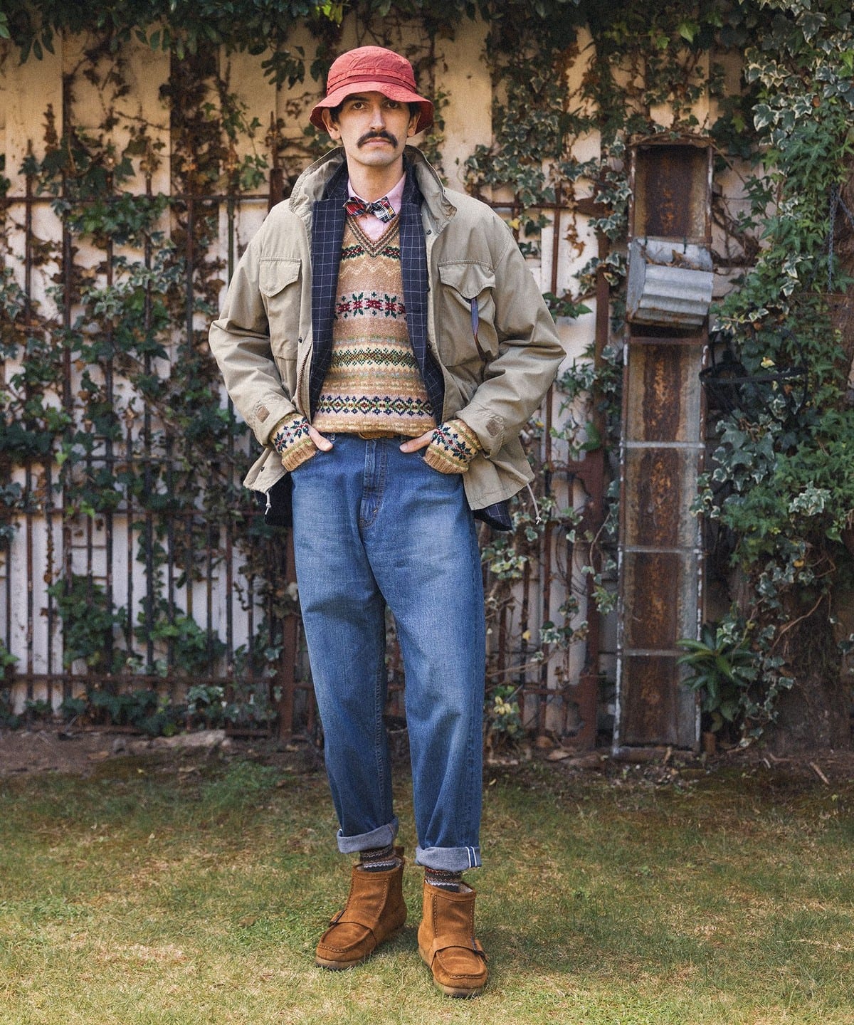 BEAMS PLUS（ビームス プラス）【別注】Jamieson's / Fairsile V-Neck