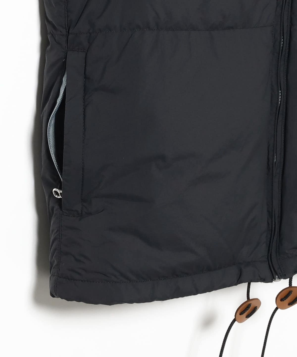 BEAMS PLUS（ビームス プラス）Unlikely / Unlikely 3Way Utility Vest 