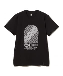 MOUNTAIN RESEARCH / Title Tee