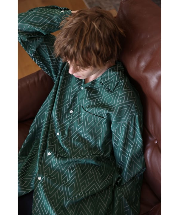 【限时抢购】 Open Collar Cupro Dot Zigzag Pattern