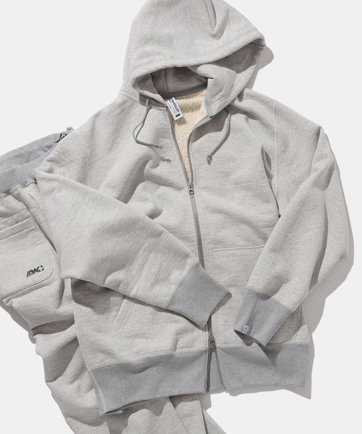 BEAMS PLUS（ビームス プラス）【別注】LOOPWHEELER / MegaWeight Zip Hoody（トップス パーカー ）通販｜BEAMS