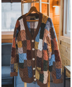 BEAMS PLUS / パッチワーク ハンドニット ケーブル カーディガン