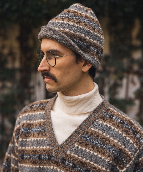BEAMS PLUS（ビームス プラス）【別注】Jamieson's / Fairisle Deep V