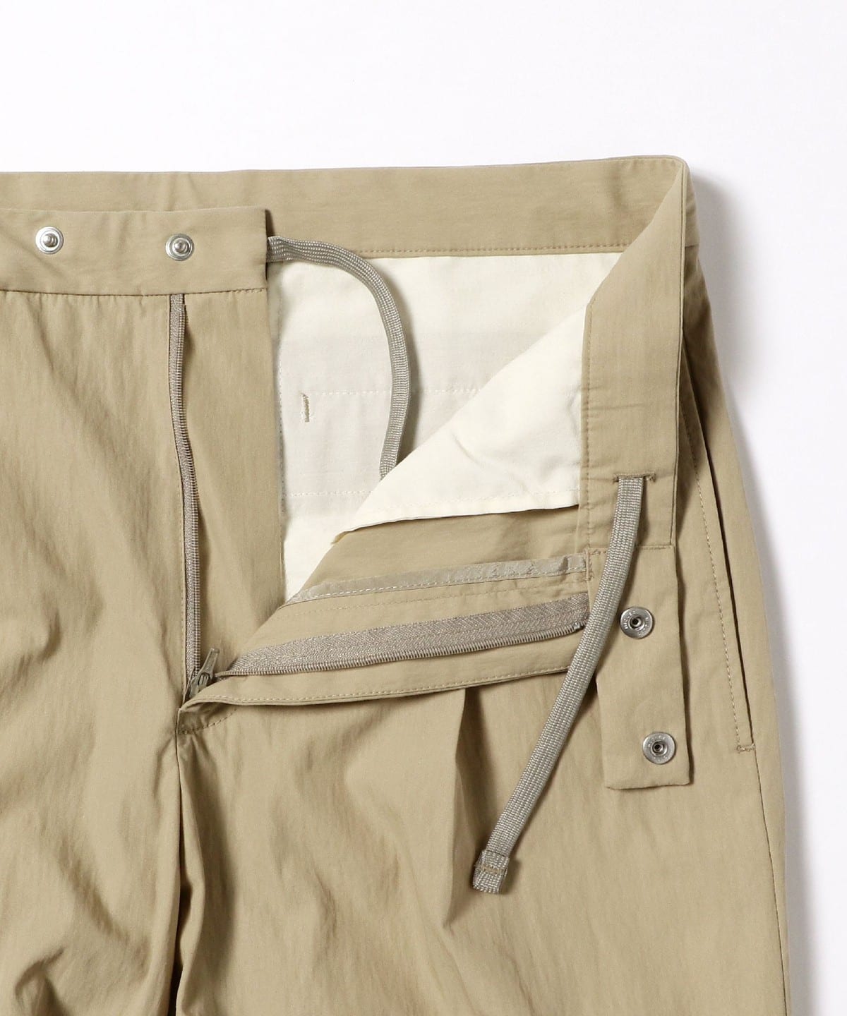 BEAMS PLUS（ビームス プラス）1 Pleat Travel Comfort Cloth（パンツ スラックス）通販｜BEAMS