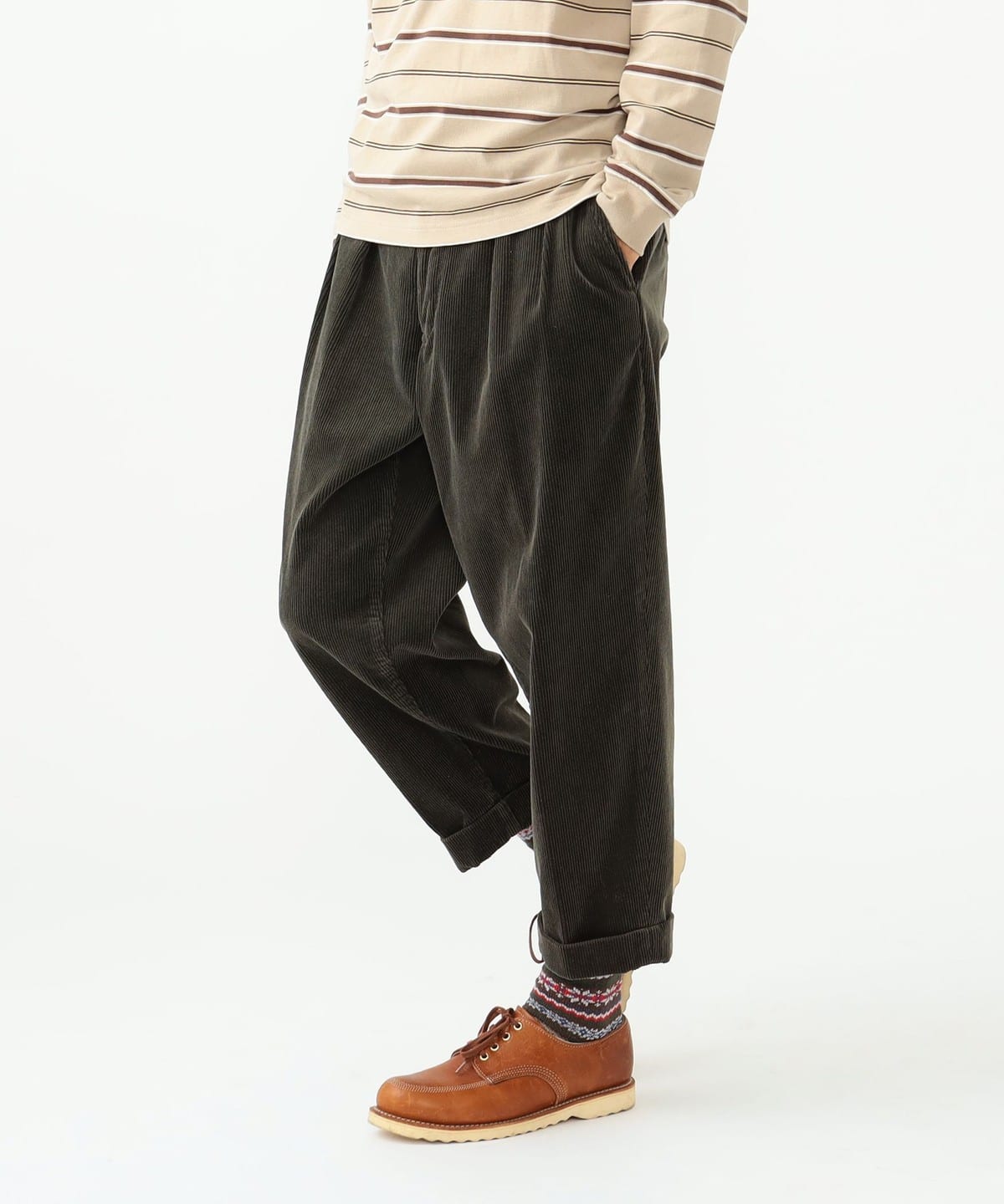 BEAMS PLUS（ビームス プラス）2 Pleats Tapered Corduroy（パンツ