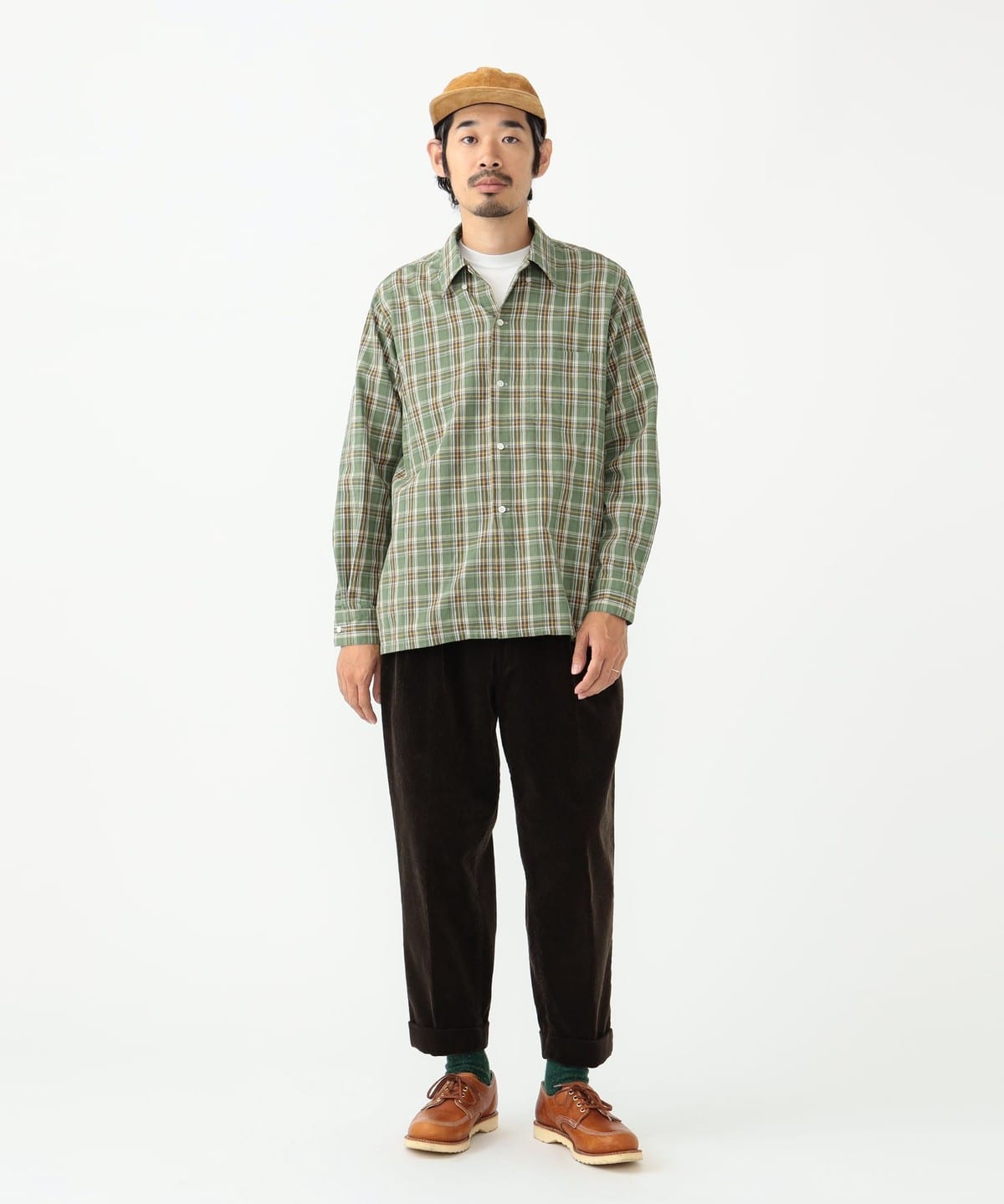 BEAMS PLUS（ビームス プラス）2 Pleats Tapered Corduroy（パンツ