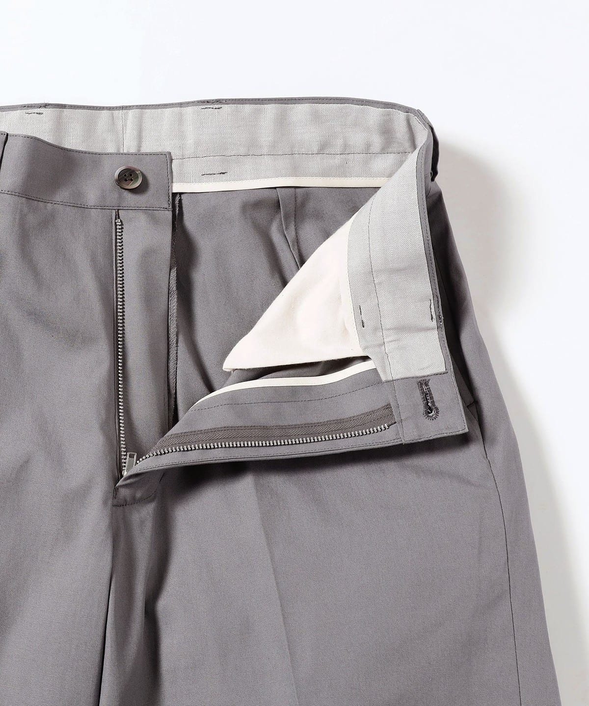 BEAMS PLUS（ビームス プラス）【別注】TUBE / Cotton Trousers（パンツ スラックス）通販｜BEAMS