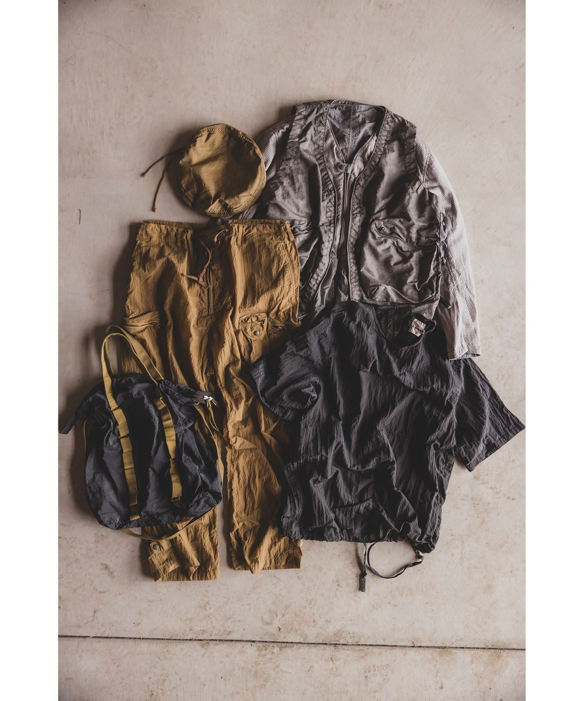 BEAMS PLUS（ビームス プラス）【別注】dip / Archive Military Pants