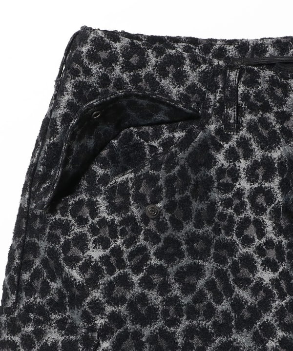 MIL Over 6 Pocketts Leopard Jacquard