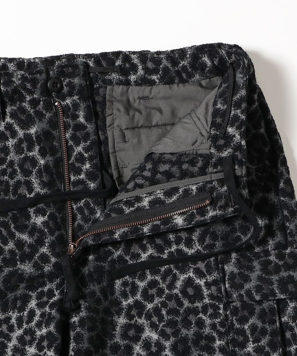 MIL Over 6 Pocketts Leopard Jacquard