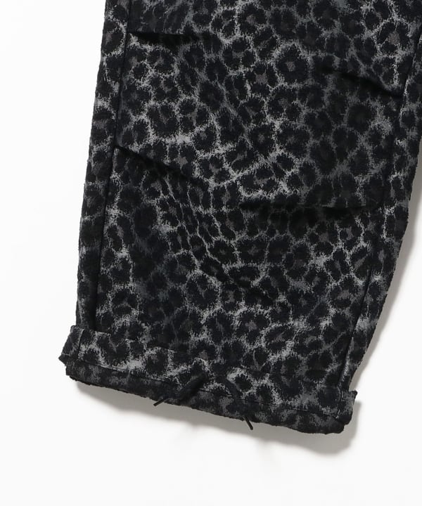 MIL Over 6 Pocketts Leopard Jacquard