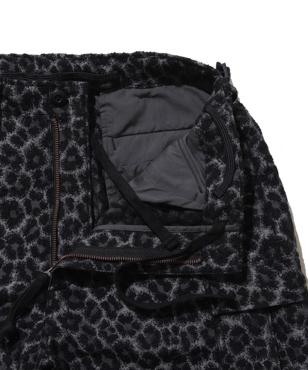 MIL Over 6 Pocketts Leopard Jacquard