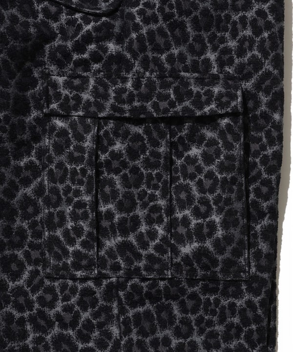 MIL Over 6 Pocketts Leopard Jacquard
