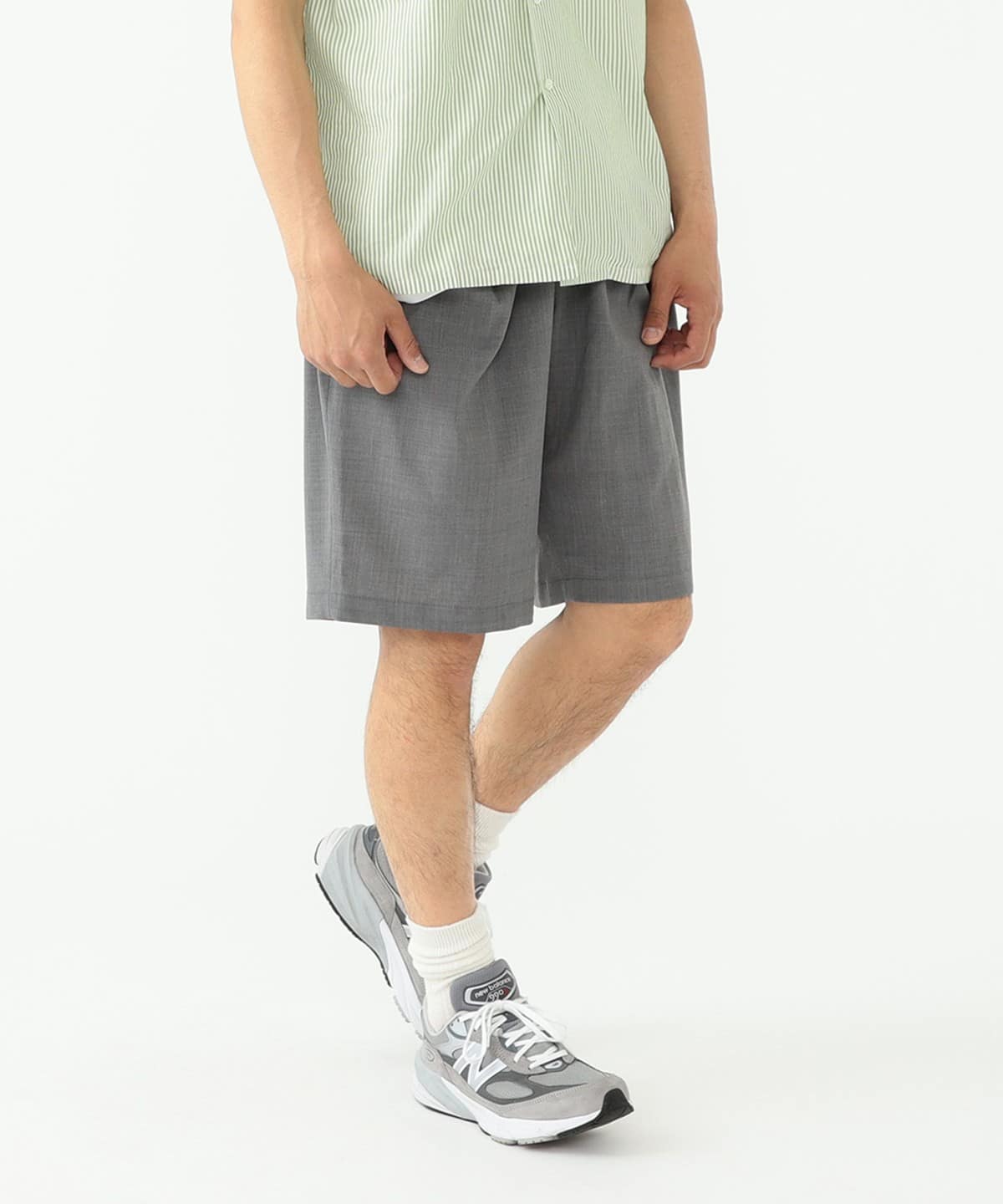 未使用級 BEAMS PLUS トロピカル 2プリーツショーツ M グレー BEAMS PLUS（ビームス プラス）2 Pleats Shorts Wool Tropical（パンツ