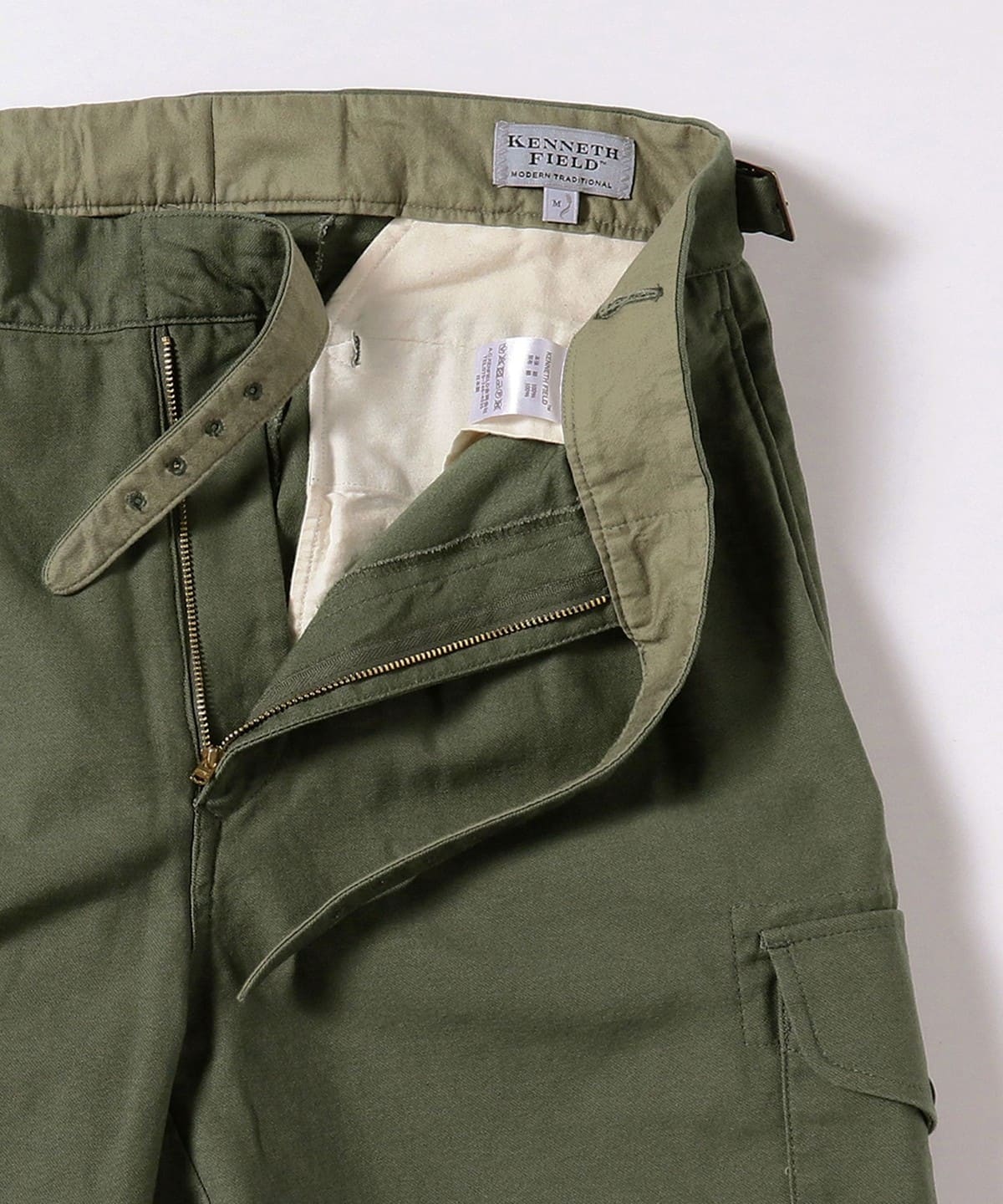 BEAMS PLUS（ビームス プラス）KENNETH FIELD / Gurkha Trousers Ⅲ Shorts U.S. Military  Rev Sateen（パンツ ショートパンツ）通販｜BEAMS