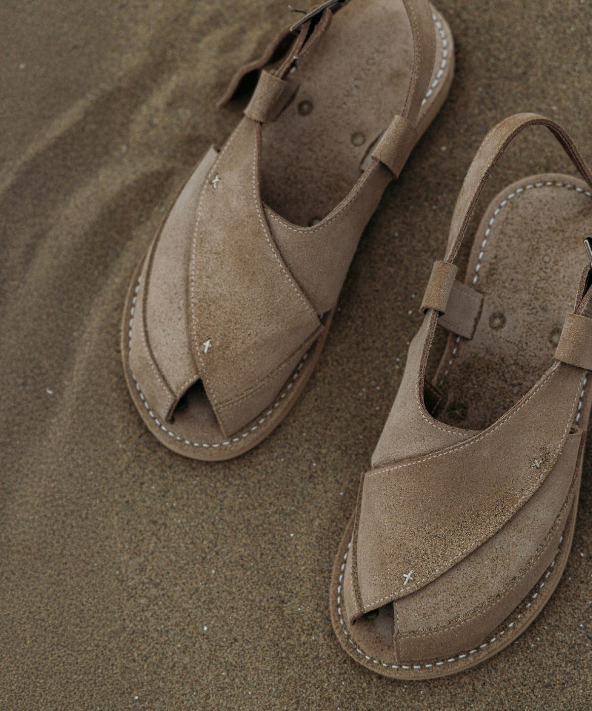 BEAMS PLUS（ビームス プラス）【別注】KOVALAM / X-STRAP SANDAL 