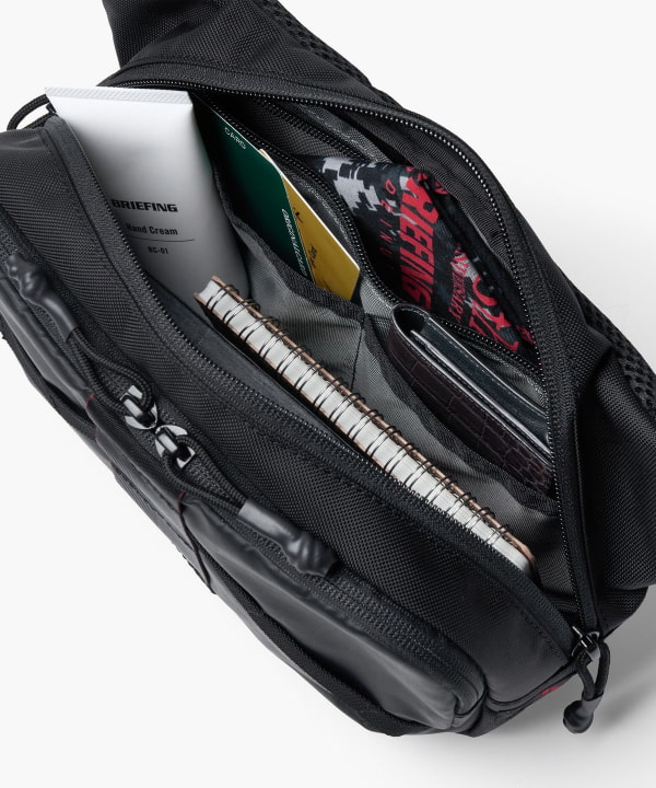 【モアバリエーション限定】BRIEFING / DT SLING