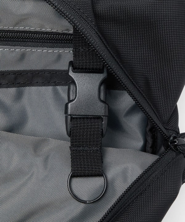 【モアバリエーション限定】BRIEFING / DT SLING