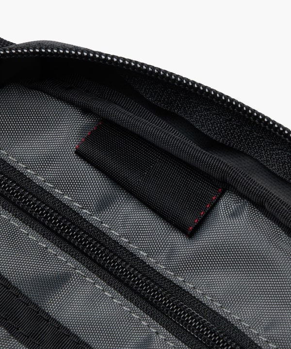 【モアバリエーション限定】BRIEFING / DT SLING