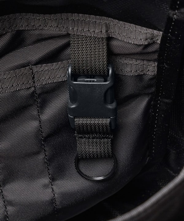 【モアバリエーション限定】BRIEFING / DAY TRIPPER