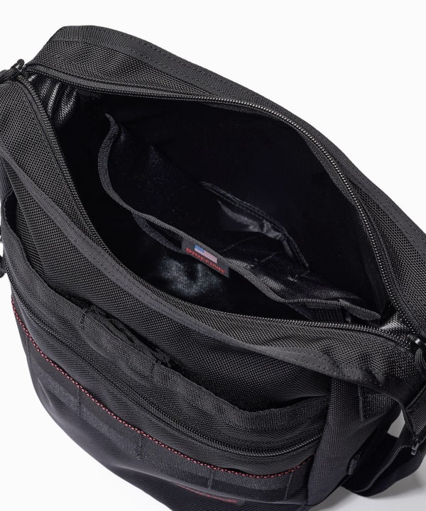 【モアバリエーション限定】BRIEFING / DAY TRIPPER