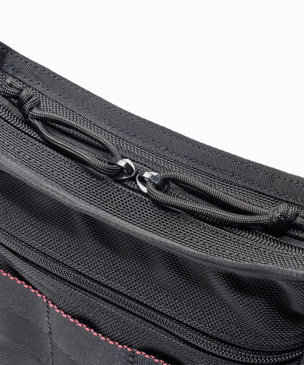 【モアバリエーション限定】BRIEFING / DAY TRIPPER/XS