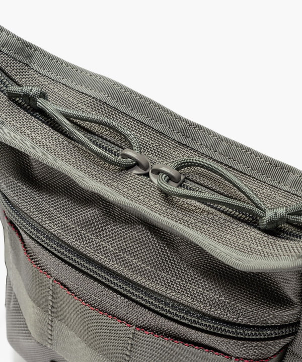 【モアバリエーション限定】BRIEFING / DAY TRIPPER/XS