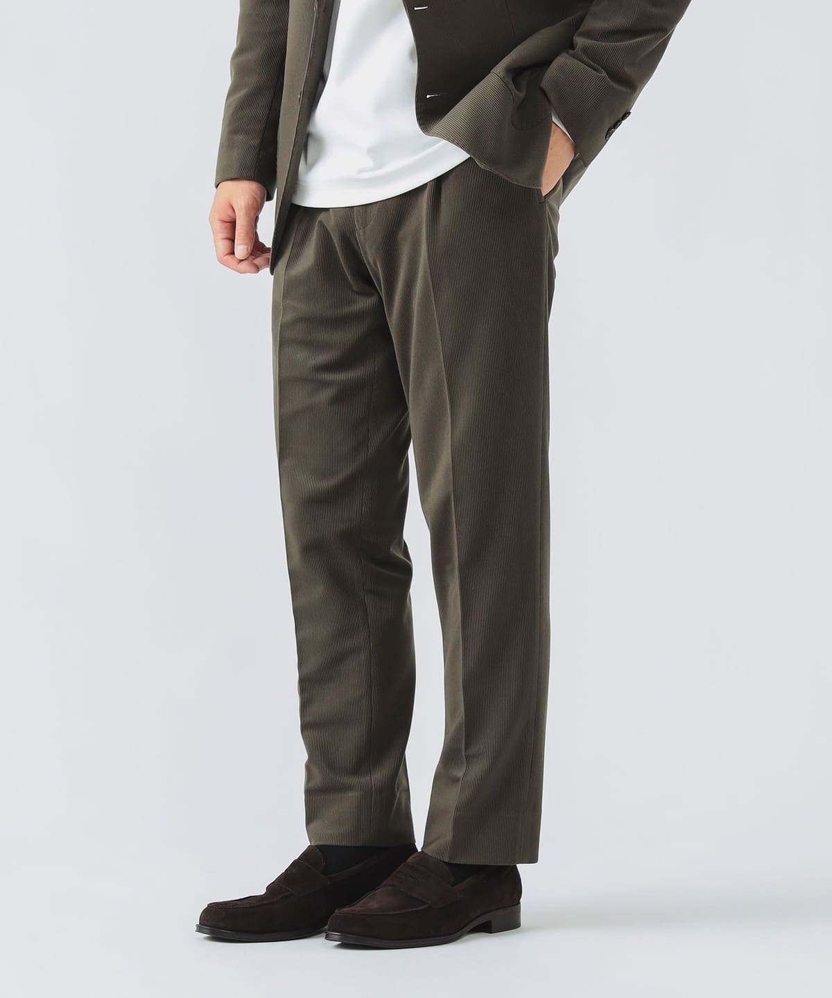 テックコーデュロイ 1プリーツ イージースラックス 25AW(セットアップ対応) パンツ MEN OLIVE S テックコーデュロイ 1プリーツ イージースラックス 25AW(セットアップ対応) パンツ MEN OLIVE S