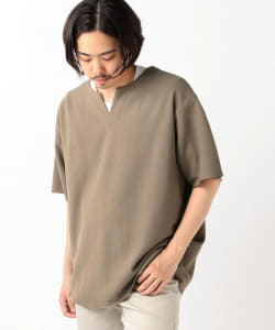 BEAMS HEART / ドライタッチ スリットネックTシャツ