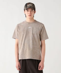 メタリックプリント ワンポイントTシャツ