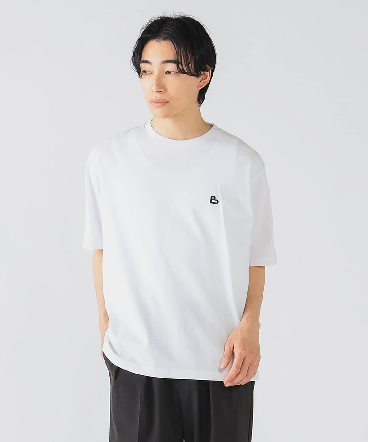 BEAMS HEART. 半袖シャツ　白 BEAMS HEART（ビームスハート）の「BEAMS HEART / コットン