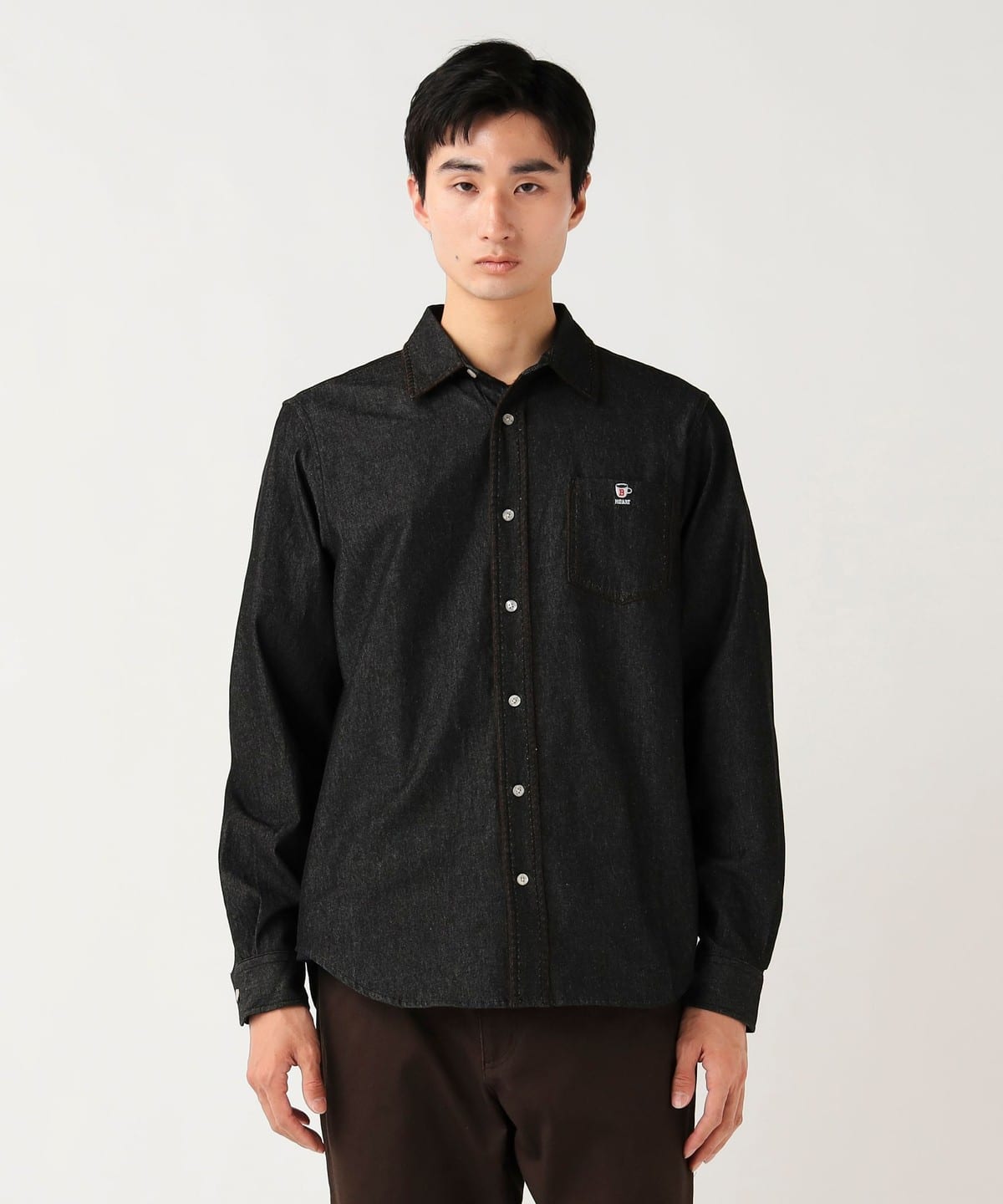 【美品】グラフペーパー☆ステッチ入りデニムシャツ ブラック サイズ1 21AW BEAMS HEART（ビームス ハート）コーヒー エンブレム ステッチ デニム