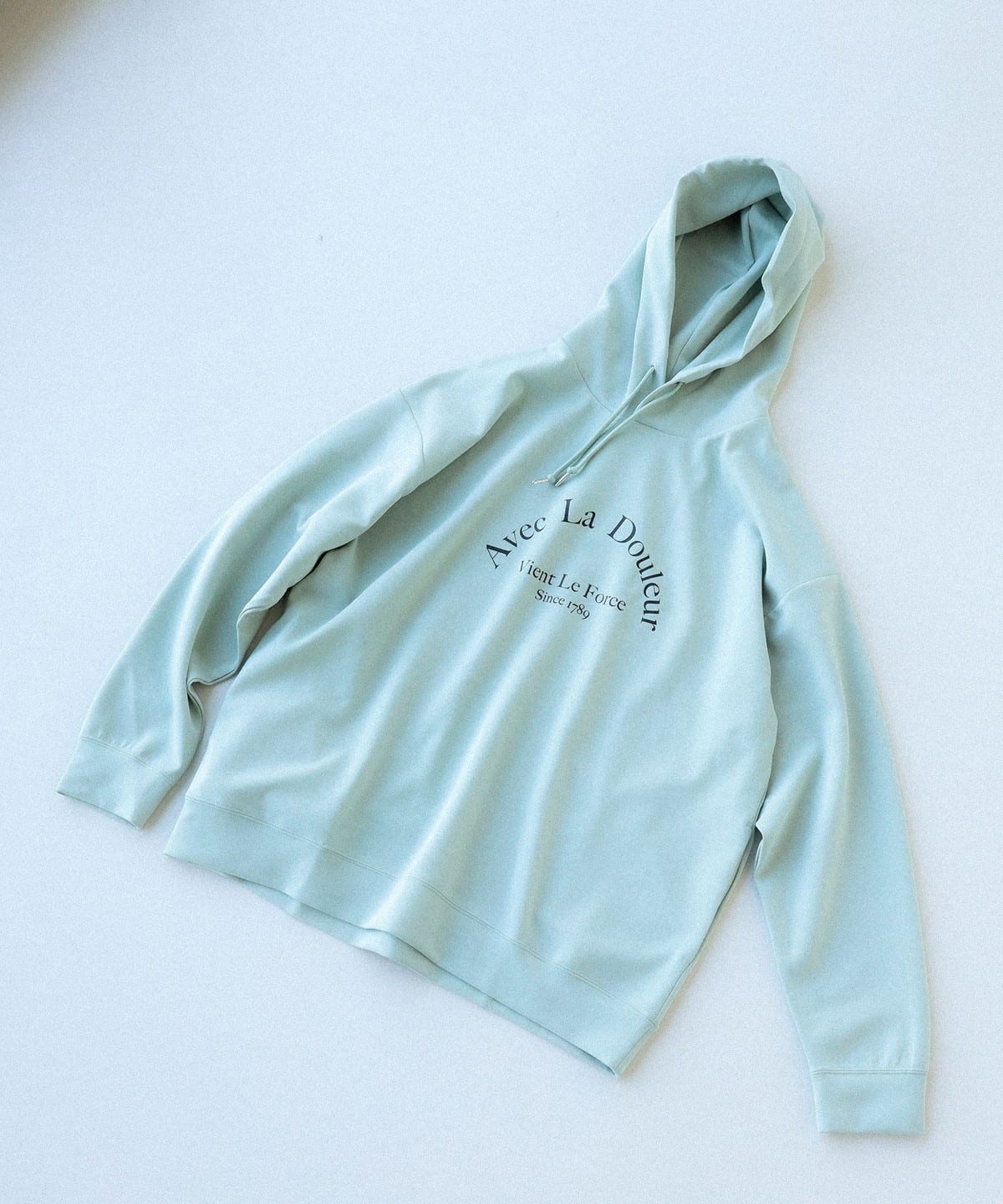 ダンボール プリント パーカー トップス MEN SMOKE GREEN S ダンボール プリント パーカー トップス MEN SMOKE GREEN S