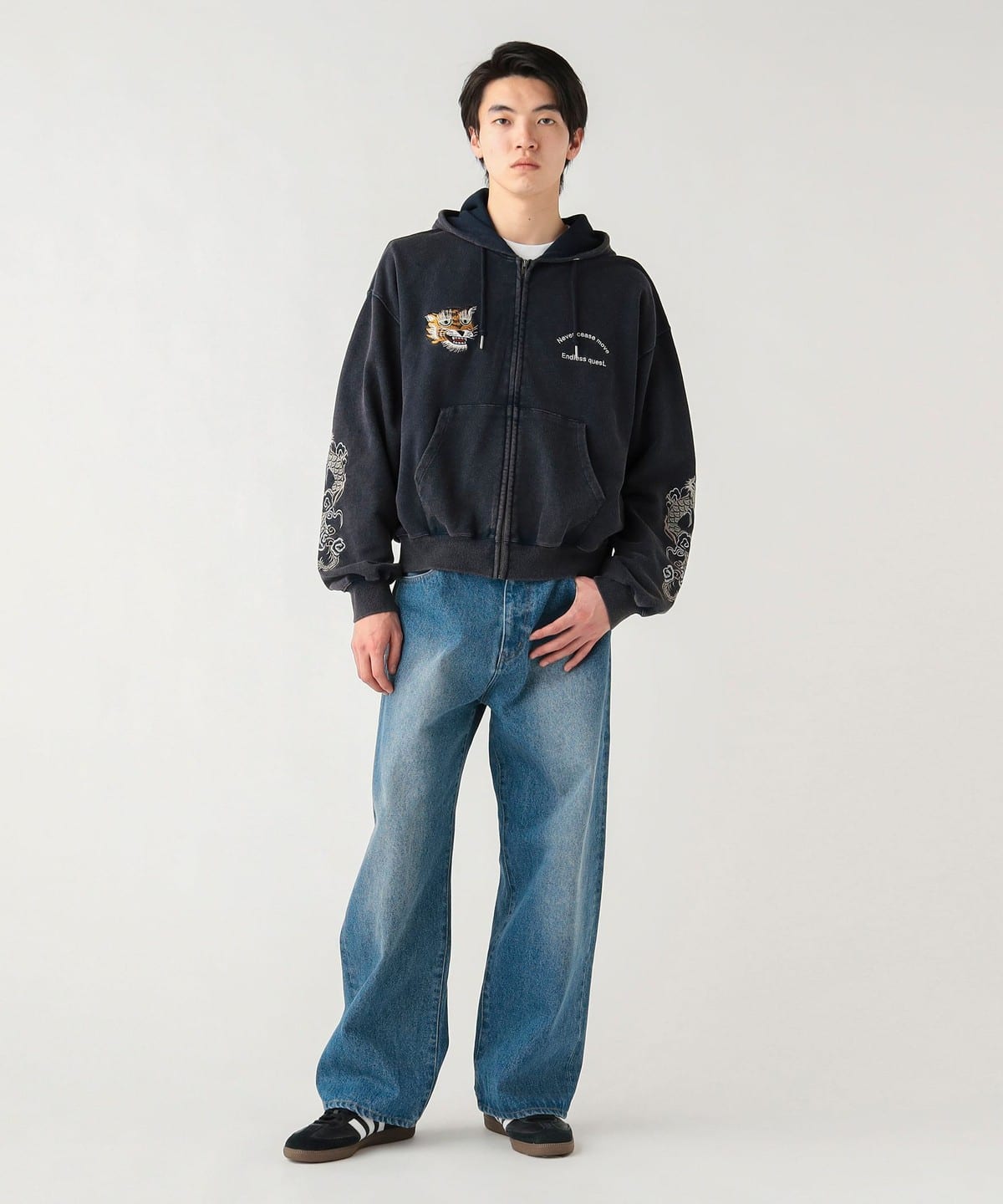 BEAMS HEART BEAMS HEART Wash Sukajan Zip Hoodie (Tops/Hoodie