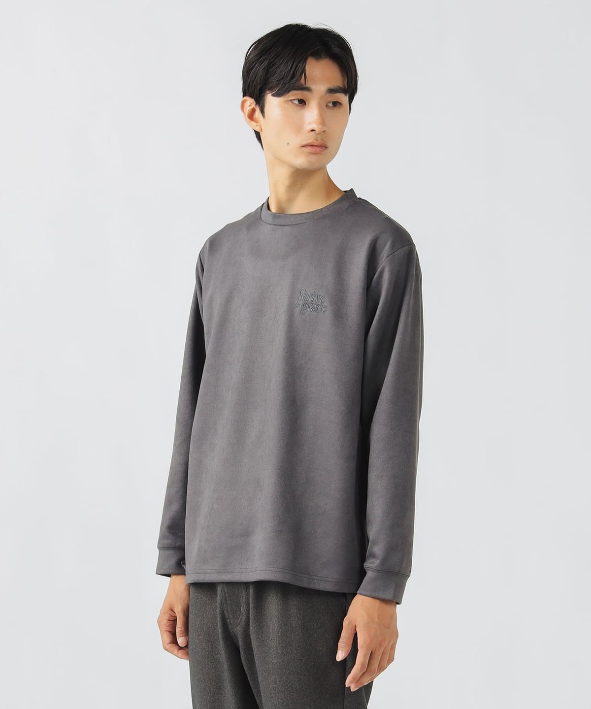 フェイク スウェード ミックス フォント カットソー Tシャツ・カットソー MEN CHARCOAL GREY L フェイク スウェード ミックス フォント カットソー Tシャツ・カットソー MEN CHARCOAL GREY L