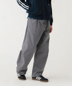 彩色曲线宽版牛仔裤