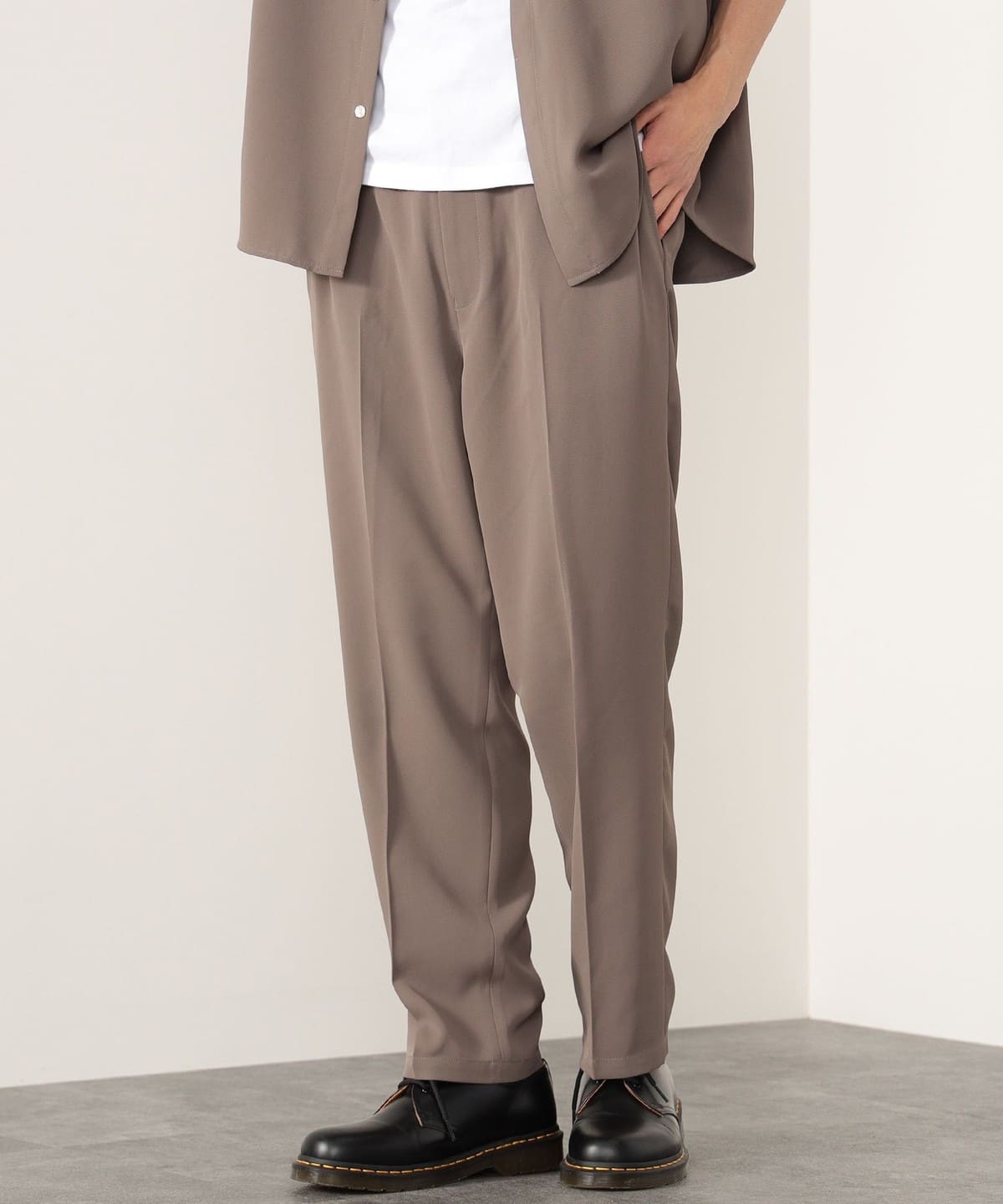 トロミ テーパード パンツ パンツ MEN GREY BEIGE S トロミ テーパード パンツ パンツ MEN GREY BEIGE S