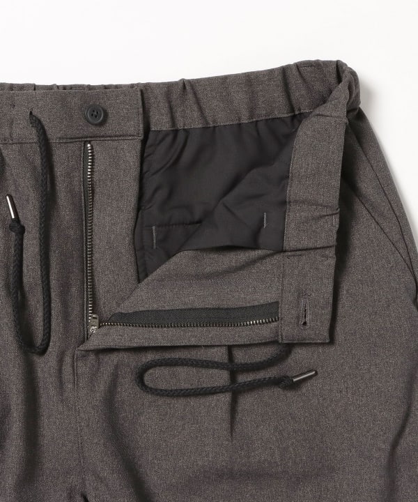 【極美品】BEAMS PLUS 1タック テーパード トラウザーズ パンツ M 極美品】BEAMS PLUS 1タック テーパード トラウザーズ パンツ M