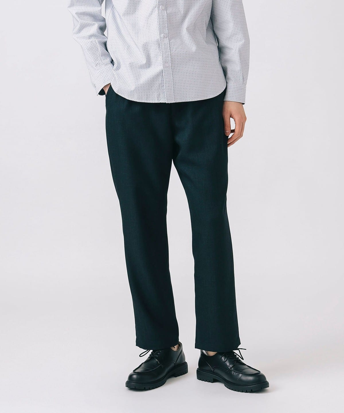 シャークスキン テーパード パンツ パンツ MEN NAVY M シャークスキン テーパード パンツ パンツ MEN NAVY M