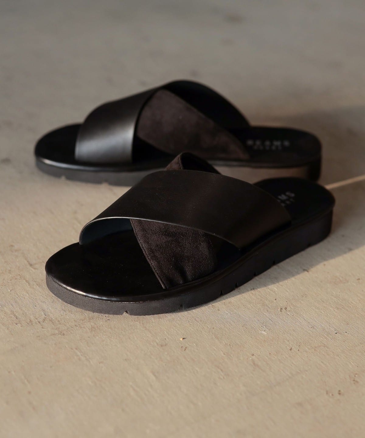 フェイクレザー クロスストラップ サンダル(25 27.5cm) シューズ MEN BLACK M フェイクレザー クロスストラップ サンダル(25 27.5cm) シューズ MEN BLACK M