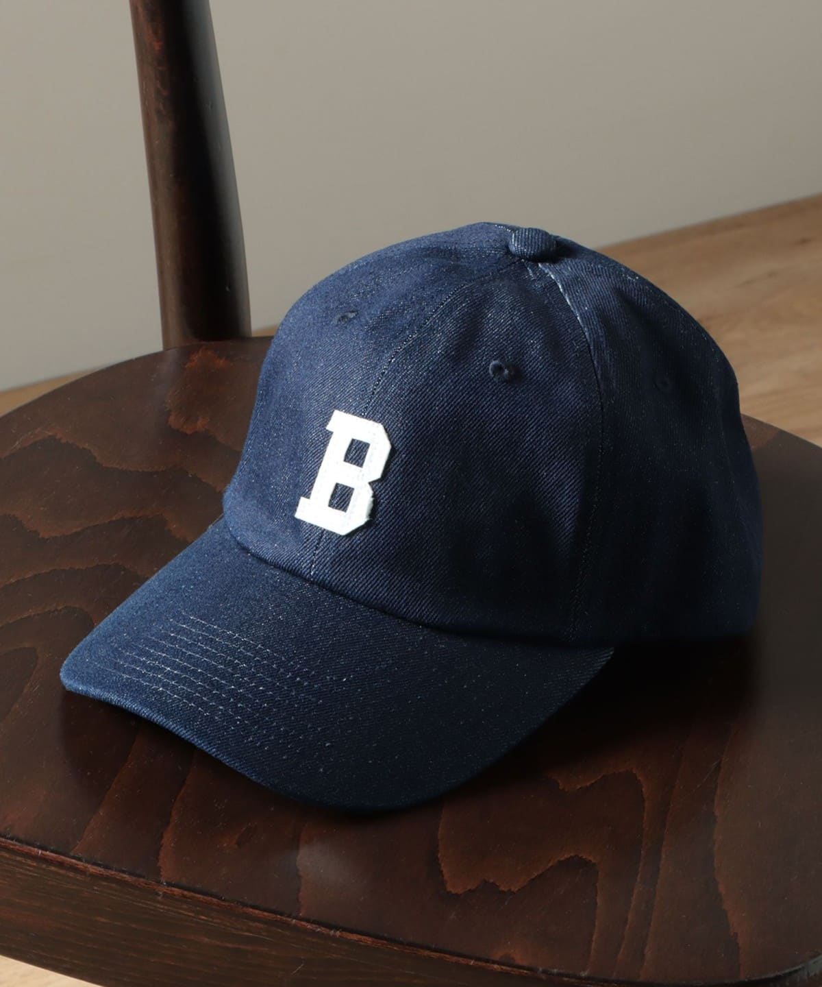 B LOGO 羊毛氈棒球帽