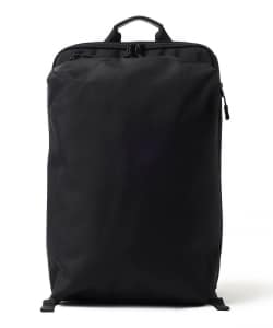 ソリッド マルチポケット バックパック