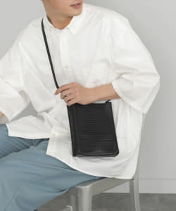 ▲BEAMS HEART / フェイクレザー スクエア ショルダーバッグ