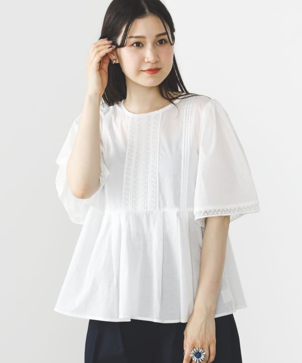BEAMS HEART（ビームス ハート）切替タック レースブラウス